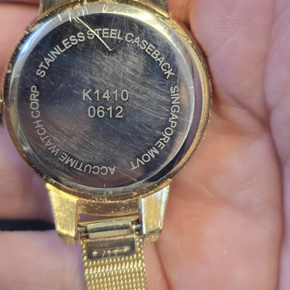 Gold-tone Crystal Accent Mesh Strap Watch, Vintage 90s.